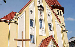 Podwójny jubileusz węgorzewskiej parafii. Kościół pw. Dobrego Pasterza otrzymał relikwie św. Jana Pawła II